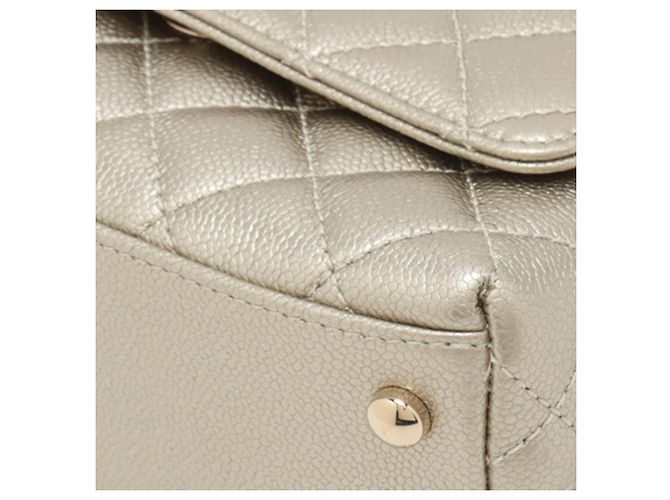 Coco Handle Borsa Chanel Gold Mini Quilted Caviar Coco Top Handle D'oro - vista 6