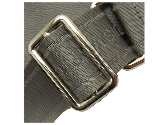 Louis Vuitton Grigio Taiga Sasha Marrone - vista 18