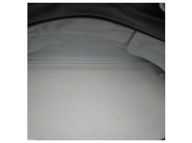 Tote Paris Biarritz Chanel Gray Small Bicolor en Coated Canvas Acolchado Castaño - vista 4