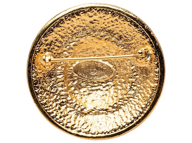 Spilla Chanel Gold CC con medaglione Sunburst placcata in oro D'oro - vista 3