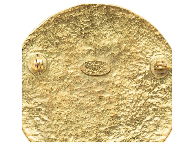 Spilla medaglione Chanel Gold CC placcata oro D'oro - vista 3