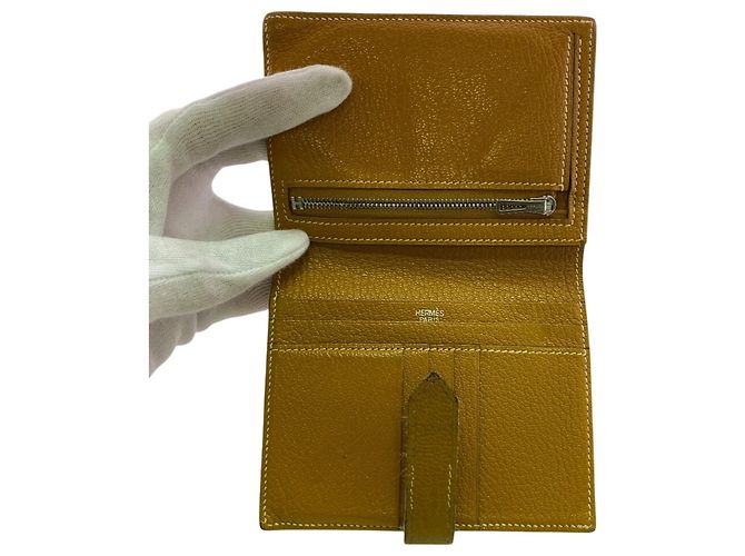 Cartera compacta de dos pliegues Hermès Bearn Beige - vista 6