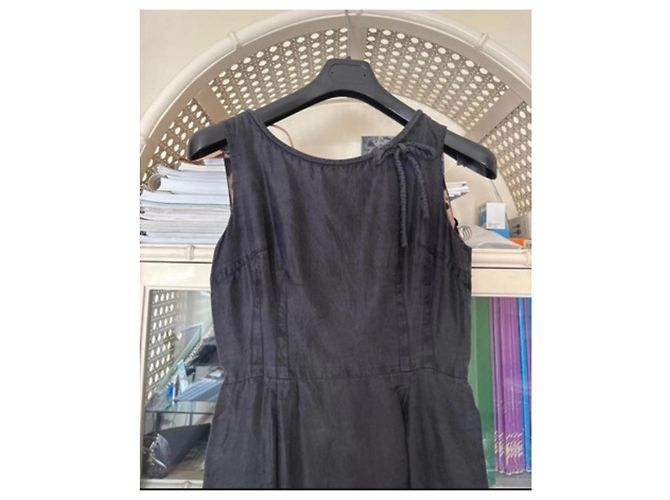 Dolce & Gabbana Schwarzes Kleid mit Leopardenmuster-Futter Leopardenprint - Ansicht 2