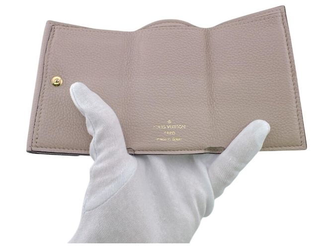Mini billetera tríptico beige Louis Vuitton - vista 9