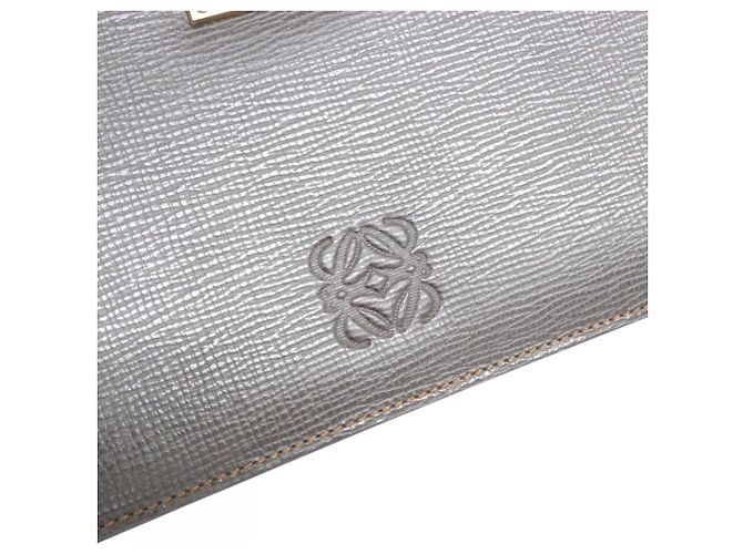 Loewe Schultertasche aus braunem Leder - Ansicht 6