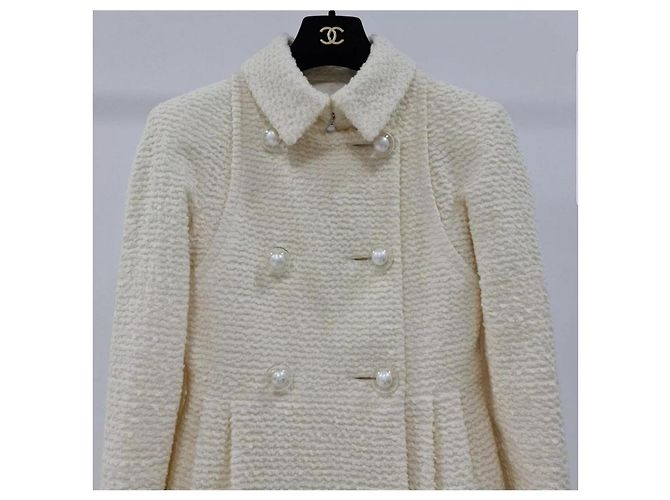 Chanel Tweed-Jacke in Creme Roh - Ansicht 2