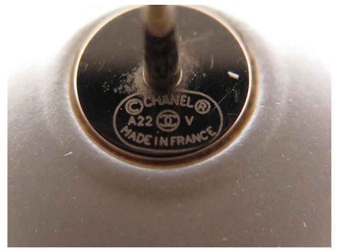 NUOVI ORECCHINI CHANEL LOGO CUORE CC IN METALLO DORATO CON STRASS D'oro - vista 6