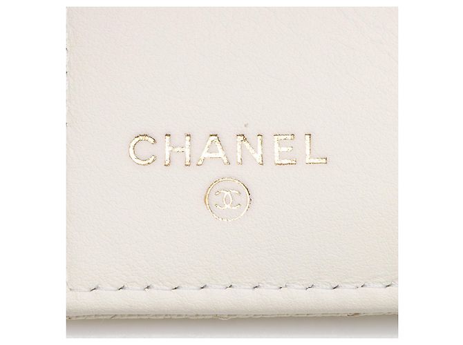 Portafoglio compatto Boy in pelle caviar Chanel Bianco - vista 6