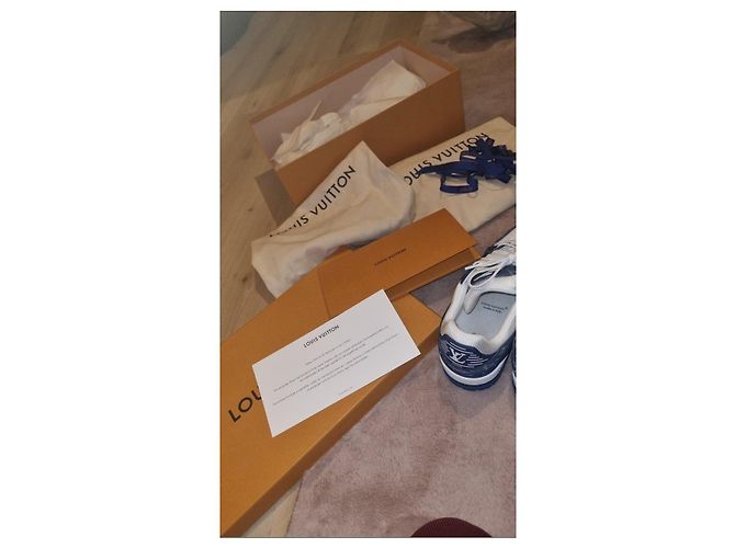 Sneakers Louis Vuitton Monogram Denim Bianco e Blu - vista 4