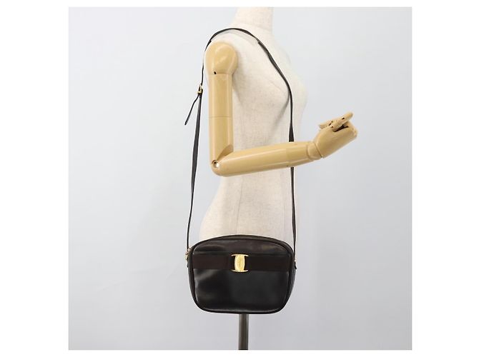 Borsa a tracolla Salvatore Ferragamo Vala in pelle marrone oro Auth ka4659 D'oro - vista 22