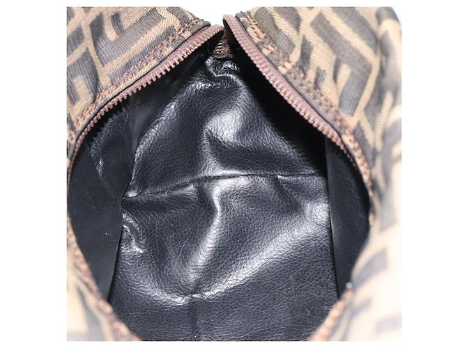 Clutch FENDI in tela Zucca Nero Marrone Auth bs35551 - vista 18