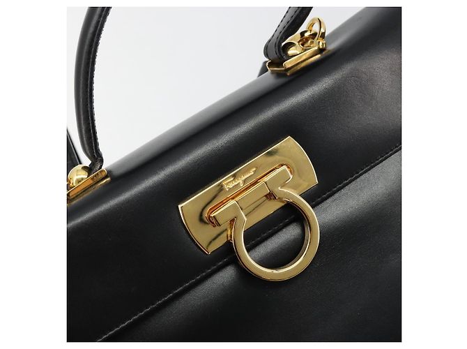 Bolso Salvatore Ferragamo Gancini de Cuero 2way Negro Oro Auth BA13314 Dorado - vista 19