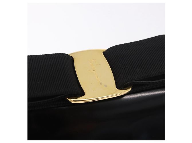 Borsa a tracolla Salvatore Ferragamo Vala in pelle vernice 2way Nero Oro Auth 185471 - vista 9