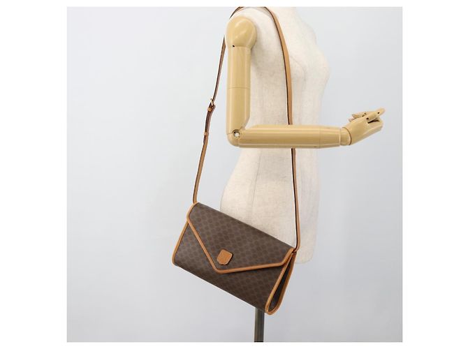 Céline Borsa a Spalla CELINE in Tela Macadam PVC Pelle Marrone Oro Auth bs35555 D'oro - vista 25
