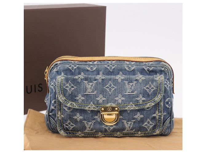 LOUIS VUITTON Monogram Denim Marsupio Body Bag Blue M95347 LV Auth 184945SAV - vista 12