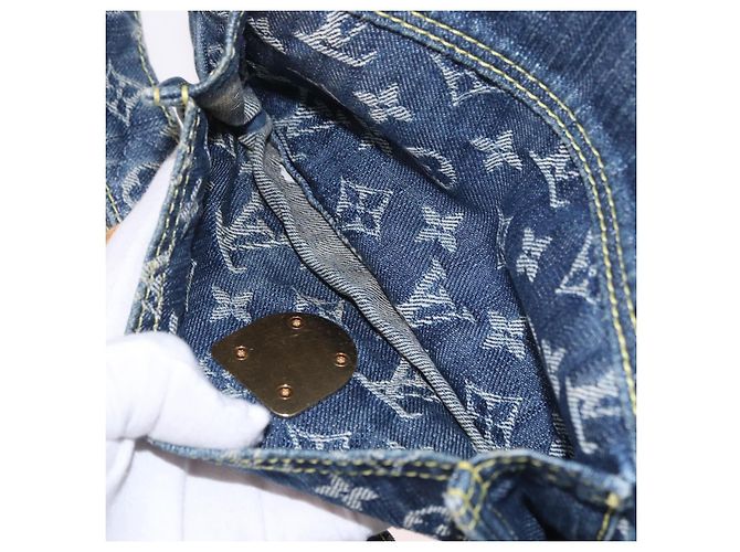 LOUIS VUITTON Monogram Denim Marsupio Body Bag Blue M95347 LV Auth 184945SAV - vista 22
