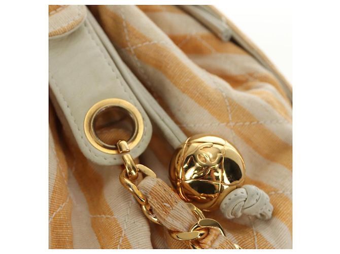 CHANEL Matelasse Chain Shoulder Bag Canvas Beige Gold CC Auth BA13294M D'oro - vista 22