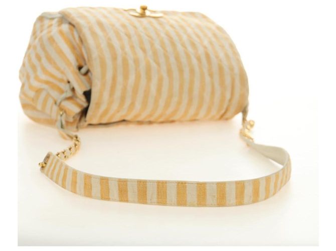 CHANEL Matelasse Chain Shoulder Bag Canvas Beige Gold CC Auth BA13294M D'oro - vista 9