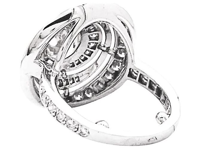 Anello Boucheron, "Idylle", oro bianco e diamanti. - vista 4