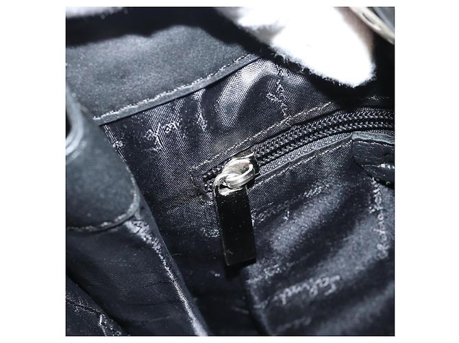 Borsa a Spalla Salvatore Ferragamo in Pelle Nera Argento Auth bs35581 Nero - vista 20