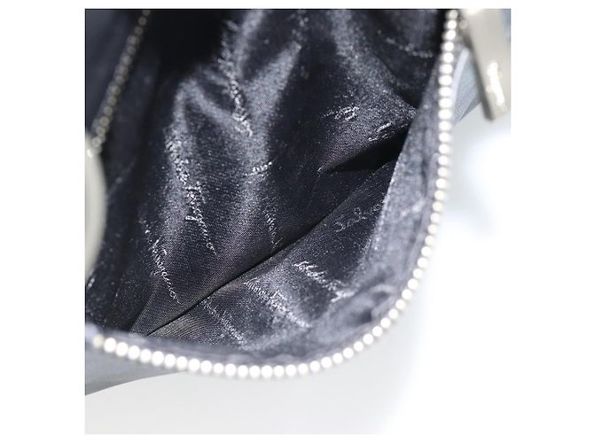 Borsa a Spalla Salvatore Ferragamo in Pelle Nera Argento Auth bs35581 Nero - vista 24
