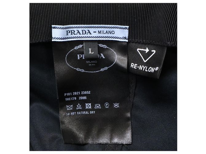 Cappellino in nylon nero Prada - vista 7