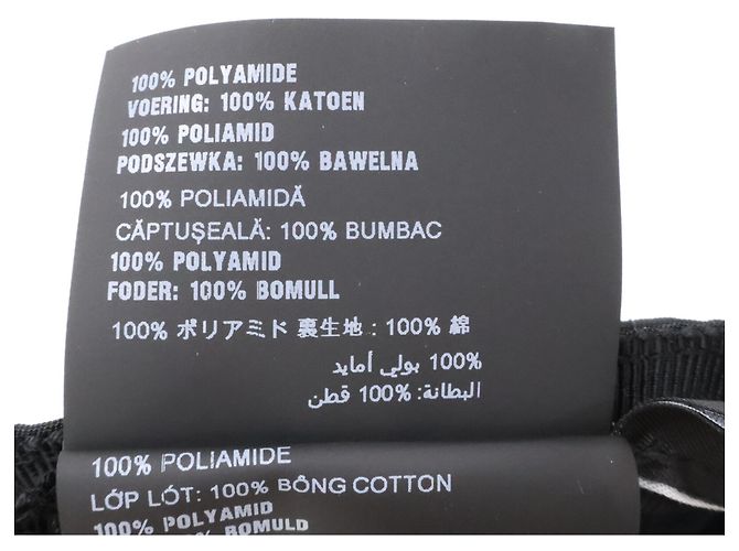 Cappellino in nylon nero Prada - vista 9
