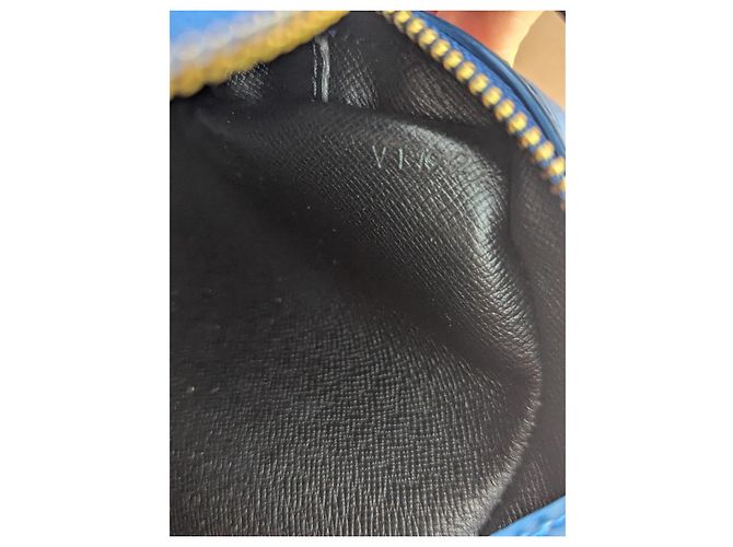 Louis Vuitton Jeune Fille PM Pelle Epi Blu - vista 4