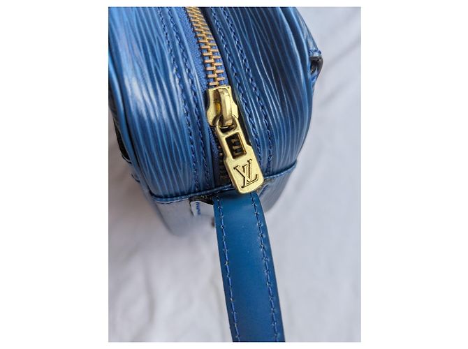 Louis Vuitton Jeune Fille PM Pelle Epi Blu - vista 8