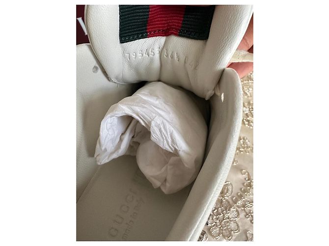 Sneakers Gucci in pelle bianca impreziosite da cristalli Bianco - vista 3