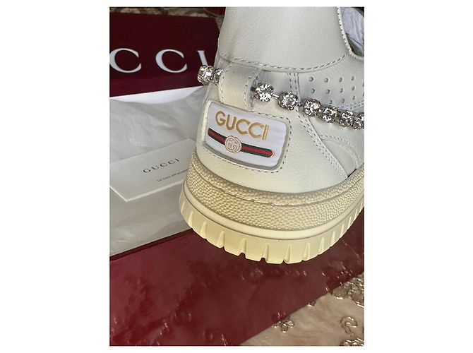 Sneakers Gucci in pelle bianca impreziosite da cristalli Bianco - vista 4