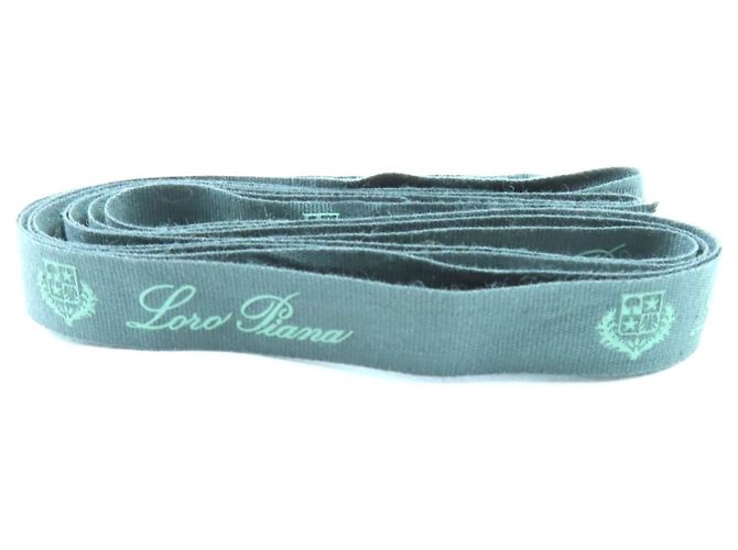 Autre Marque Sciarpa in cashmere Loro Piana con logo floreale Bianco - vista 11