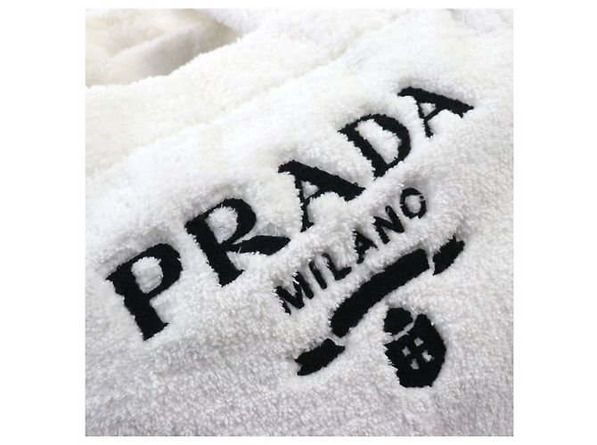 Borsa Tote in spugna Prada con logo Triangle Nero Bianco - vista 9