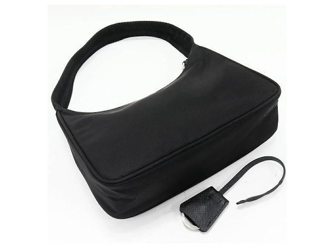 Borsa a mano in nylon e pelle di vitello Prada Re-Edition 2000 Re-Nylon Nero - vista 3