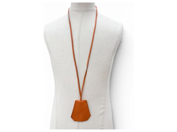 Hermès Collana Clochette in pelle vintage Hermes Arancione - vista 2