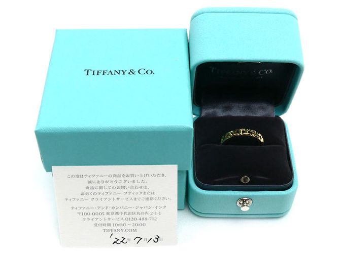 Anello T stretto in oro giallo 18K di Tiffany & Co. - vista 8