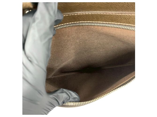Borsa da Business Louis Vuitton Igor in pelle Taiga Marrone - vista 10