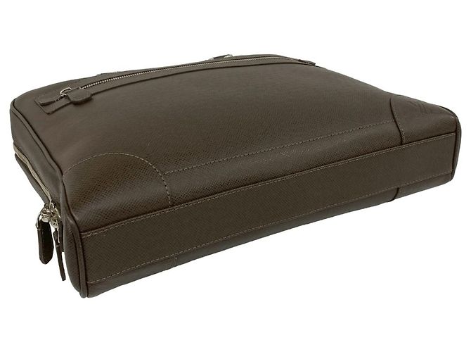 Borsa da Business Louis Vuitton Igor in pelle Taiga Marrone - vista 7