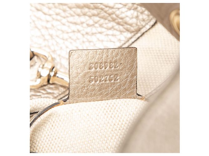 Tote Soho Chain in pelle di vitello metallizzata oro Medium di Gucci D'oro - vista 6