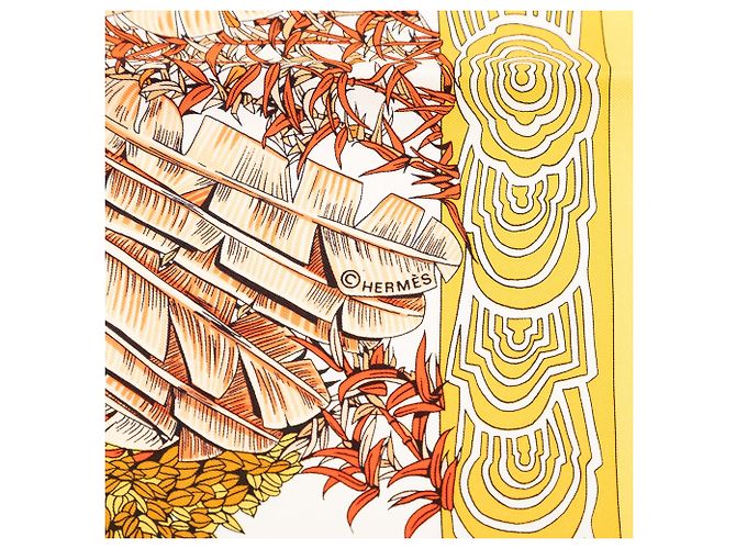 Sciarpa in seta Hermès Yellow Les Legendes de l Arbre 90 Giallo - vista 3