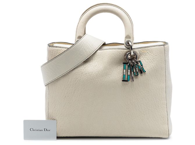 Lady Dior in agnello martellato Canyon bianco Large Bianco sporco - vista 7