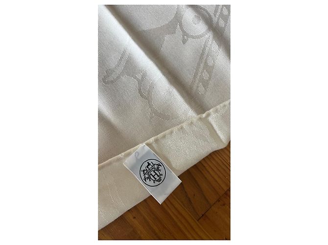 Hermès Seiden- und Kaschmirschal Weiß - Ansicht 4