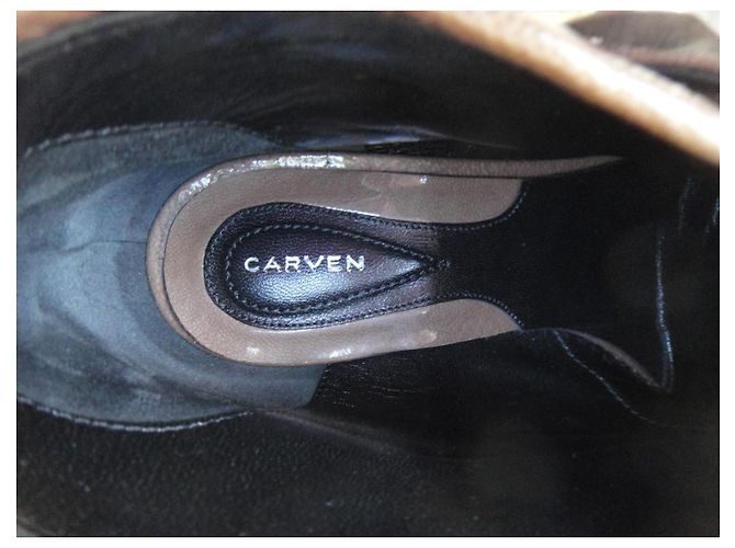 Carven Bottines en Cuir Verni Marron à Boucles - vue 6