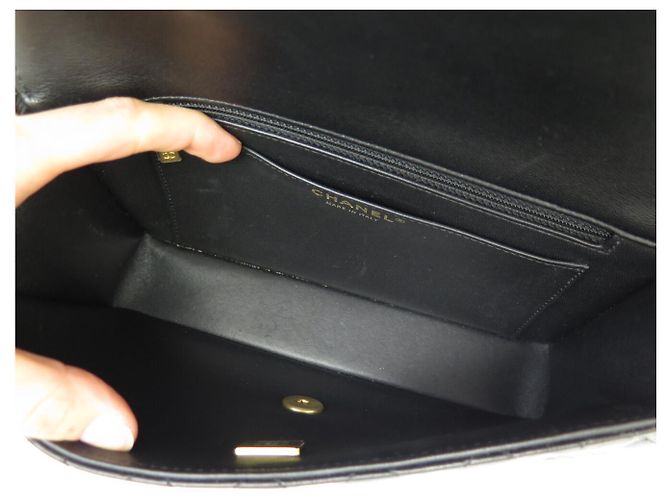 NOVA CHANEL TIMELESS HANDLE PM BOLSA DE COURO MATELASSÊ COM ALÇA Preto - vista 8