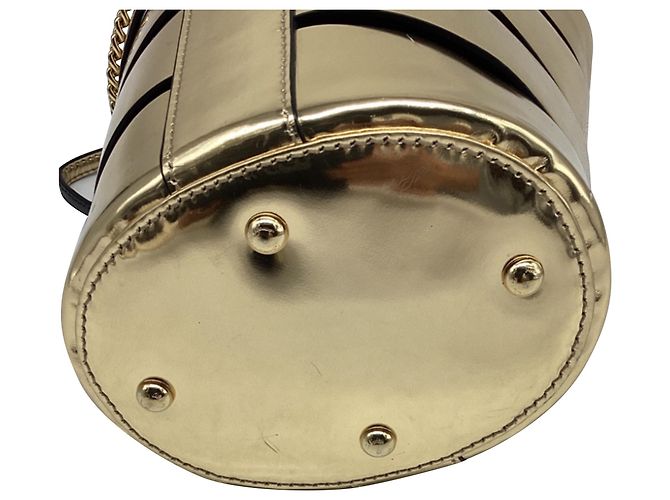 Sac seau Salvatore Ferragamo en cuir doré à effet cage - vue 8