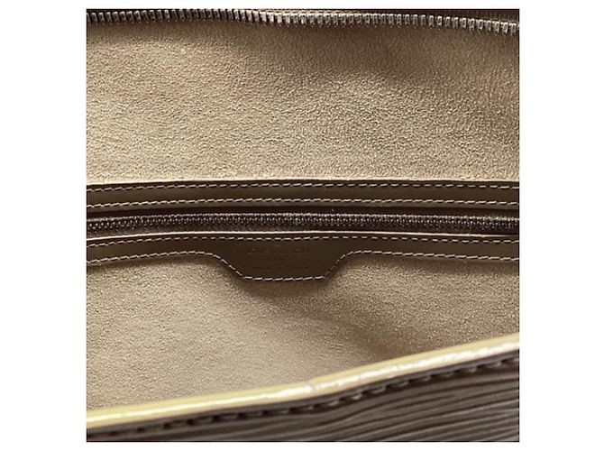 Louis Vuitton Lussac Shoulder Bag in Brown Epi Leather Red - view 13
