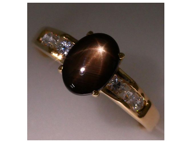 Autre Marque Anello a fascia in oro giallo 14K con zaffiro e zircone Nero D'oro - vista 2