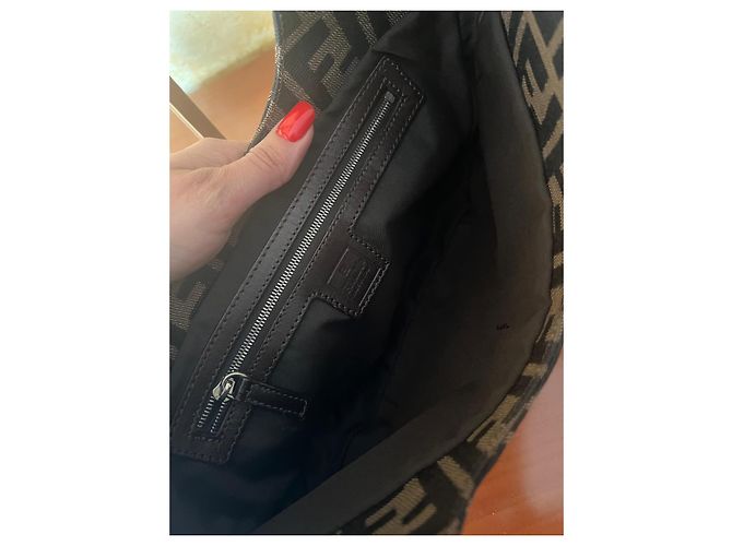 Borsa Hobo Fendi Zucca Marrone Monogramma - vista 6