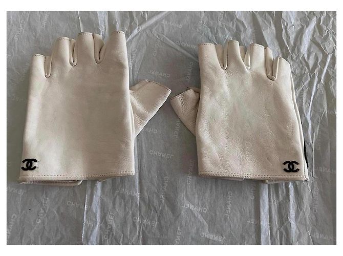 Chanel fingerlose Lammleder-Handschuhe Weiß Schwarz - Ansicht 4