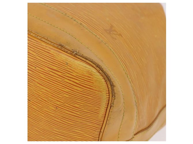 Borsa a tracolla LOUIS VUITTON Epi Noe Tassili Yellow M44009 LV Auth BA13339 - vista 16